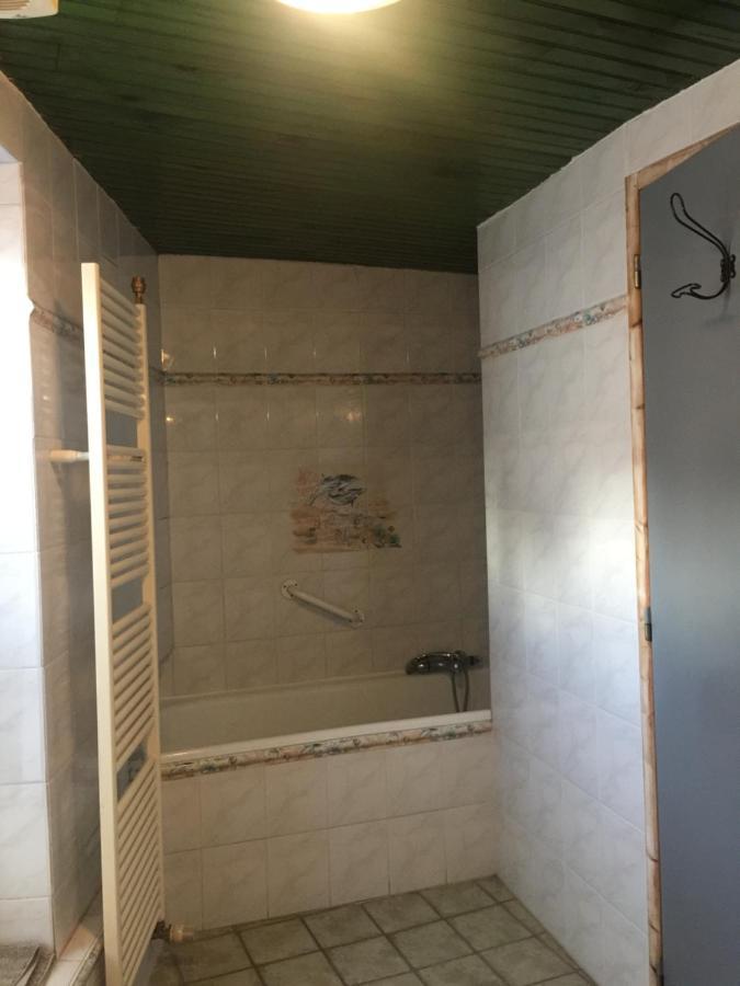 Joli Appartement De 60M2 Avec Balcon A La Campagne Courson-Les-Carrieres Dış mekan fotoğraf